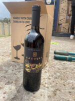 déchargement du vin rouge Gasquet au port