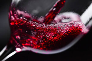 verre de vin rouge servi
